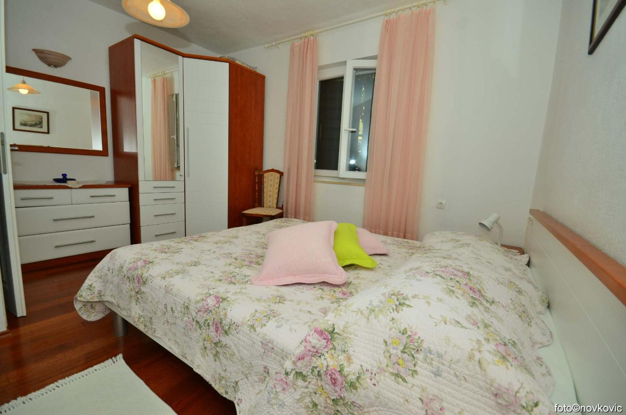 Apartments Fani Kanun Μπολ Εξωτερικό φωτογραφία