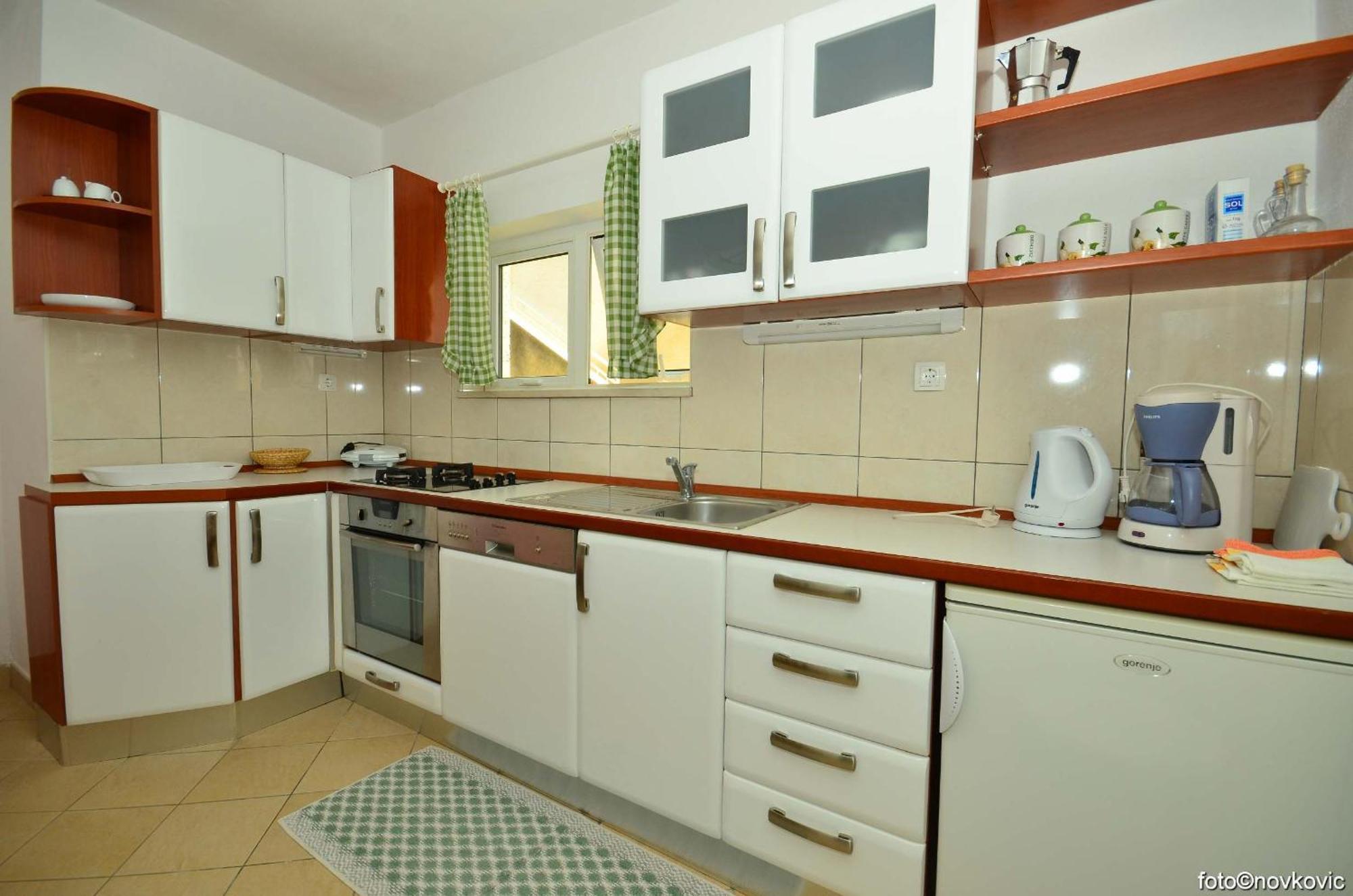 Apartments Fani Kanun Μπολ Εξωτερικό φωτογραφία